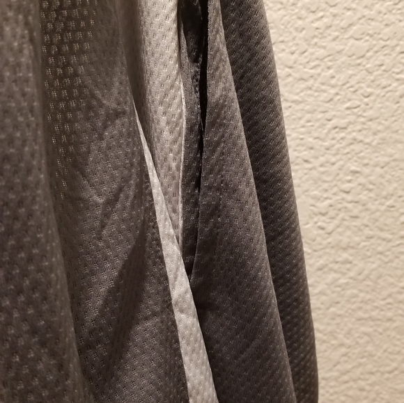 Nike Dri Fit Shorts Size Small Gray - Picture 2 of 8